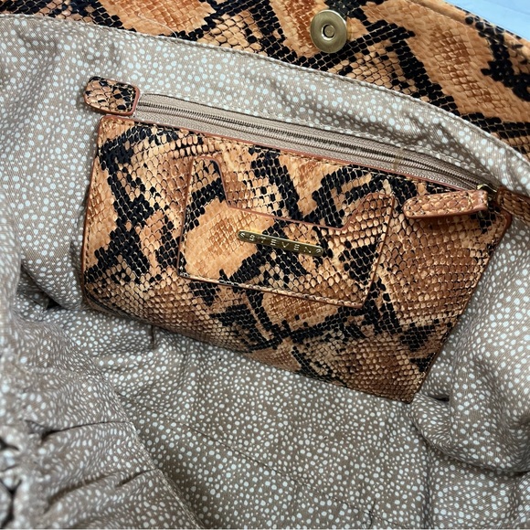 Tan Black Snakeskin Steve Madden Tote Bag - Picture 5 of 5